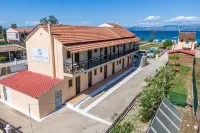 Sandy Beach Complex by Konnect - Poolside Studios & Seaside Apartments Hotels in Kavos