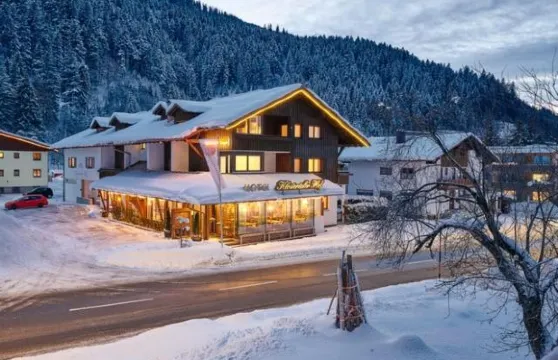 克洛斯特塔勒伊霍夫酒店