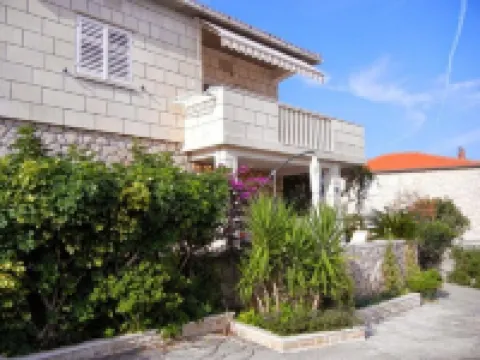 Apartments Zana Hotels in Postire