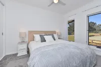 Magpie Two - Two for Joy Estate. 3 Bedroom Sleeping 6 Hotel di Allandale