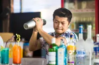 BJ Beachfront Hotel - bar