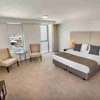 Empire Apartment Hotel Rockhampton Rooms