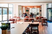 Lilleshall House & Gardens and Lilleshall National Sports Centre - servizio colazione