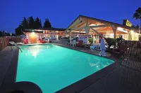 National 9 Motel - Motels