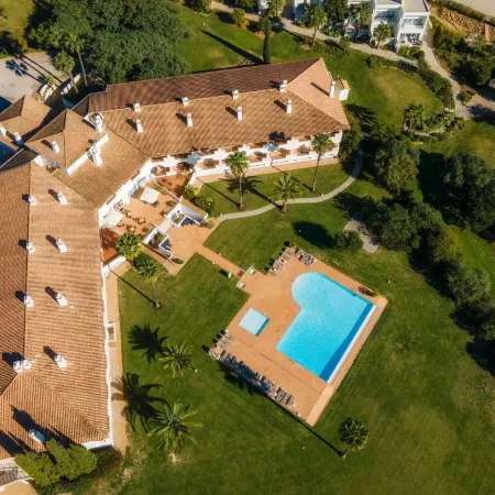 Colina Verde Resort
