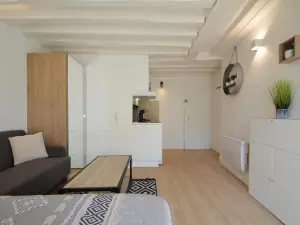 Le Petit France - Hyper Centre de Fontainebleau - Proche Insead