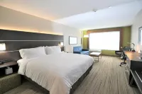 Holiday Inn Express & Suites Forney