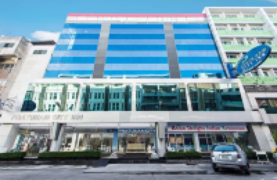 プラトゥーナム シティ イン ナーイラート公園周辺のホテル