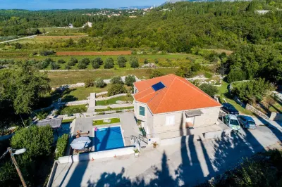 Villa Oasis Cypress