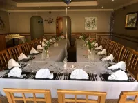 The George Hotel فنادق في مونتروز