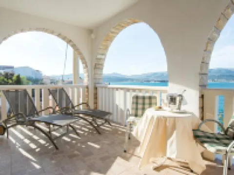 Hotel Vila Tina Hotels in Arbanija