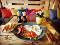 Rodee Homestay Hotels in Central Okanagan H