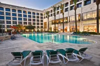 Golden Crown Hotel - piscine