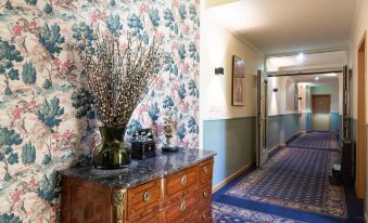 Hotel Perrin - Former Carlton