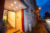 Ina Hotel Royal Hoteles cerca de Universidad de Música y Danza de Colonia