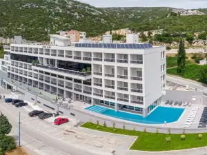Marea Hotel & Spa