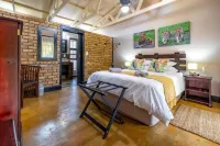 Dreamfields Guesthouse - parking