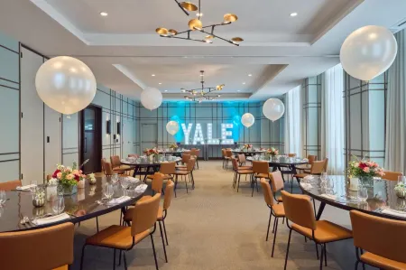 The Blake Hotel Отели рядом с достопримечательностью «Арт-галерея Йельского университета»