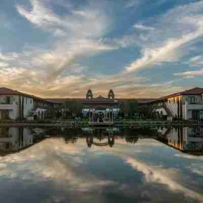 Ponte Vineyard Inn Hotel Exterior