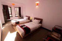 Easy Homes - Ashok Stupa فنادق في باتان