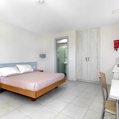 Anixis Hotel & Apartments
