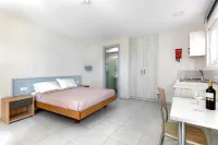 Anixis Hotel & Apartments - สัตว์เลี้ยง