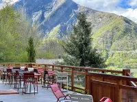 Hôtel Chalet le Panoramique Hotels in Auris