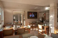 Marechal Plaza Hotel - sarapan