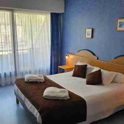 Brit Hotel du Ban Rooms