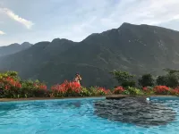 Sau Meo Mountain View Hotels in Su Pan
