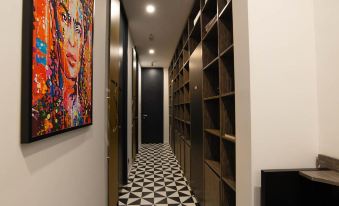 Gram Suites