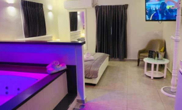 Spat Beach - Housity