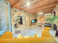 3A Tree Traditional Houses Ξενοδοχεία στην πόλη Χουδέτσι