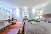 Premium 2BR Shaughnessy Home Near DT&Airport - เปิดใหม่