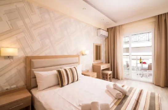 Star Bay Luxury 酒店