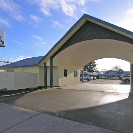 Discovery Motor Lodge