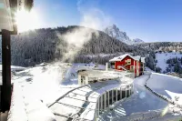 Hotel Alpenroyal - the Leading Hotels of the World - Mountain view