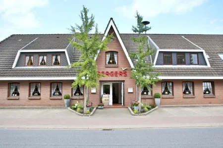 Bergers-Landgasthof Отели в г. Лангенхорн