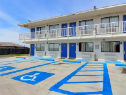 Motel 6 Corpus Christi, TX - Northwest Hotels in Corpus Christi