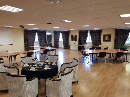 Brit Hotel Essentiel Pontivy Robic Отели в г. Понтиви