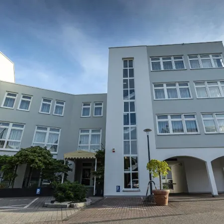 Apart' Hotel Отели в г. Кель