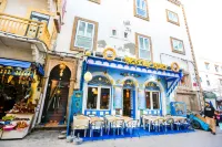 Luxury Riad Mounia Hotels near CTM Essaouira