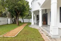 杰特威馬赫薩巴萬飯店 Saravanan Building Materials附近的飯店