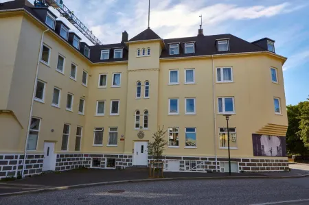 Old Town Reykjavik Отели рядом с достопримечательностью «Исландский университет»