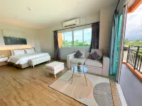 Sleeping Tree Hotel
