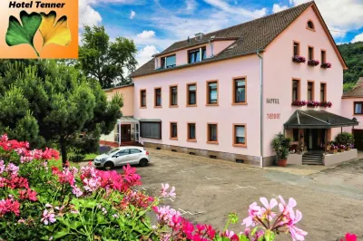特納飯店 Weingut Gebruder Andres附近的飯店