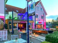 Feels Beach Club Hotel Các khách sạn ở Rerik