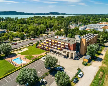 マルガレータ ホテル バラトンフレドのホテル