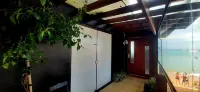 Sabatico Beach House - Bed and Breakfasts