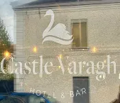 Castle Varagh Hotel & Bar Hotel di 